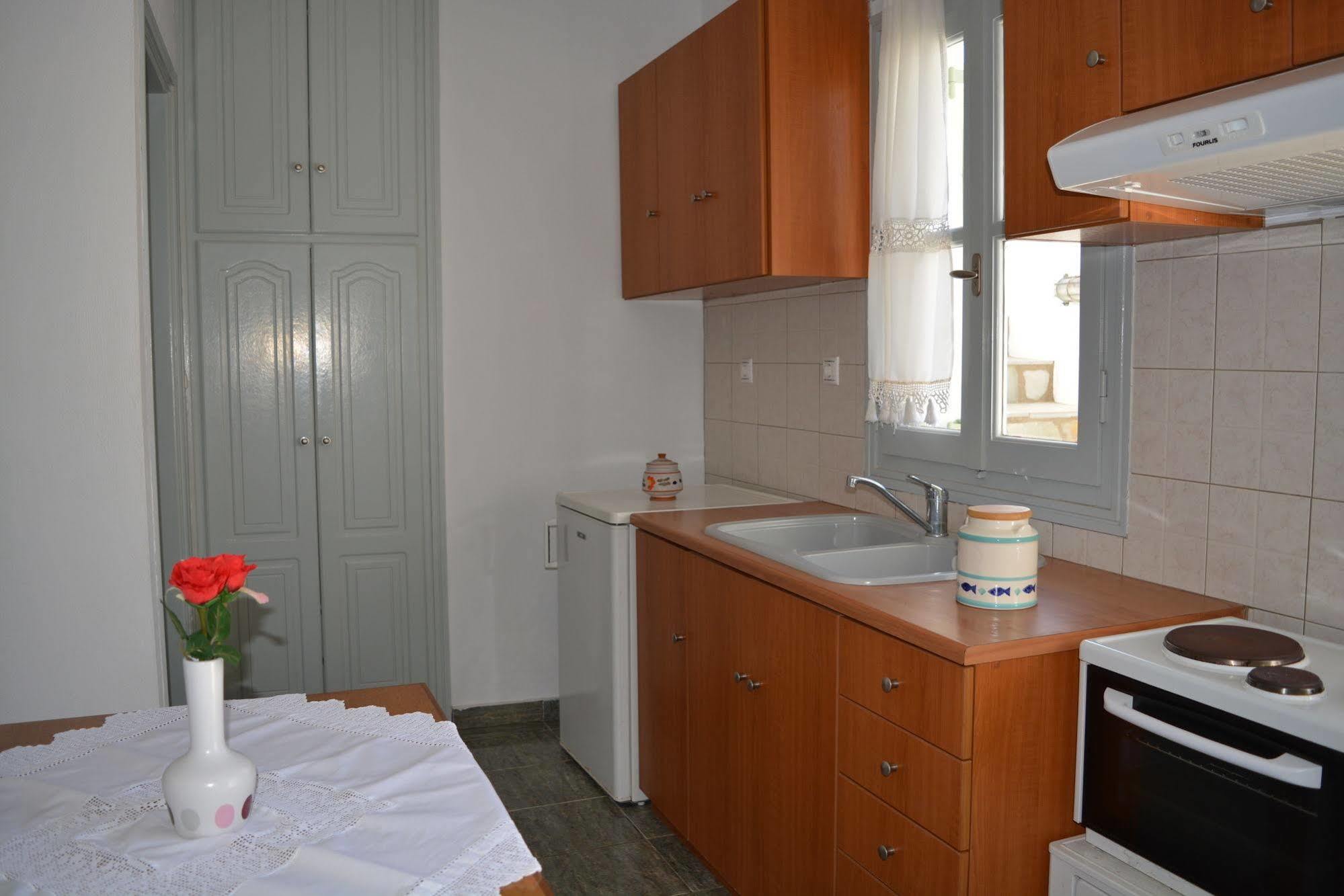 Klados Studios & Apartments Cherronisos  Bagian luar foto
